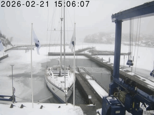 Frozen harbour at Ellös